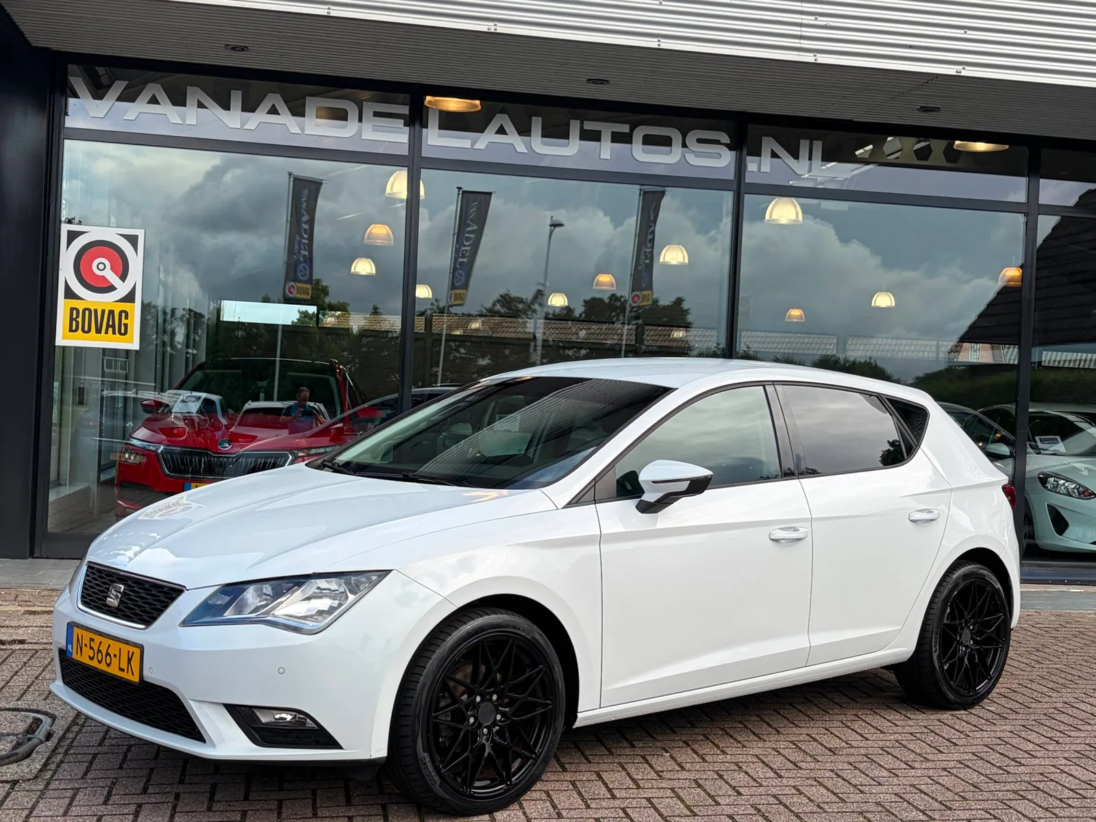 SEAT Leon (2016) — foto 1