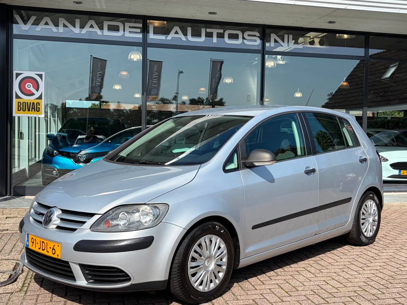 Volkswagen Golf Plus (2009) — foto 1