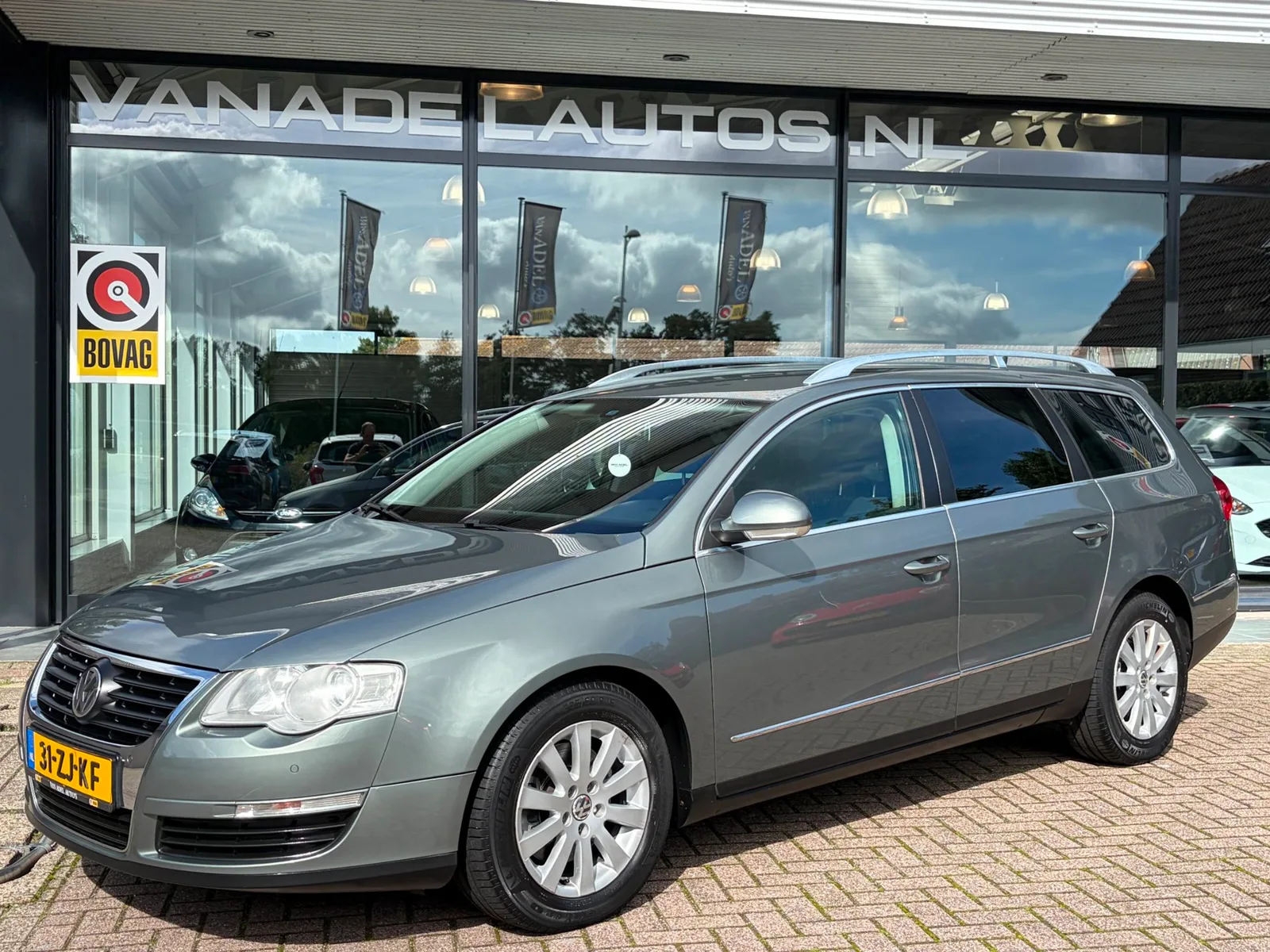 Volkswagen Passat (2008) — foto 1
