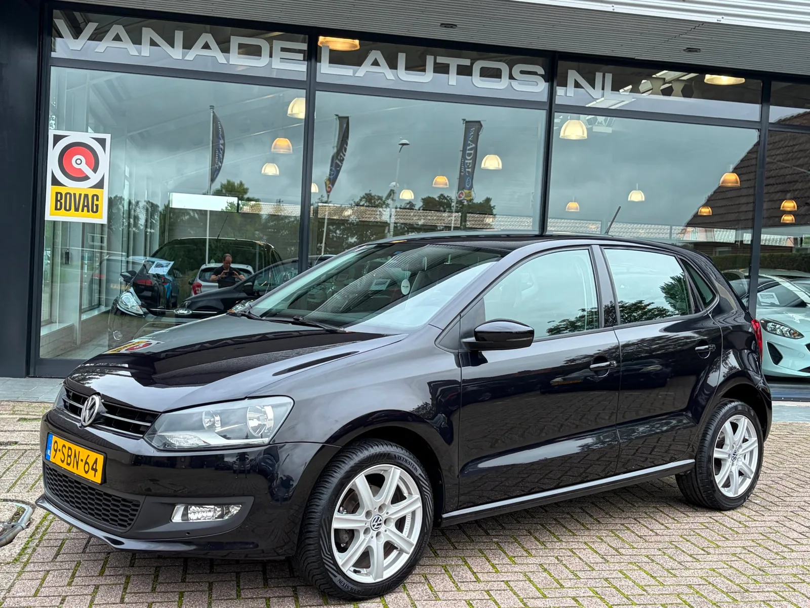 Volkswagen Polo (2013) — foto 1
