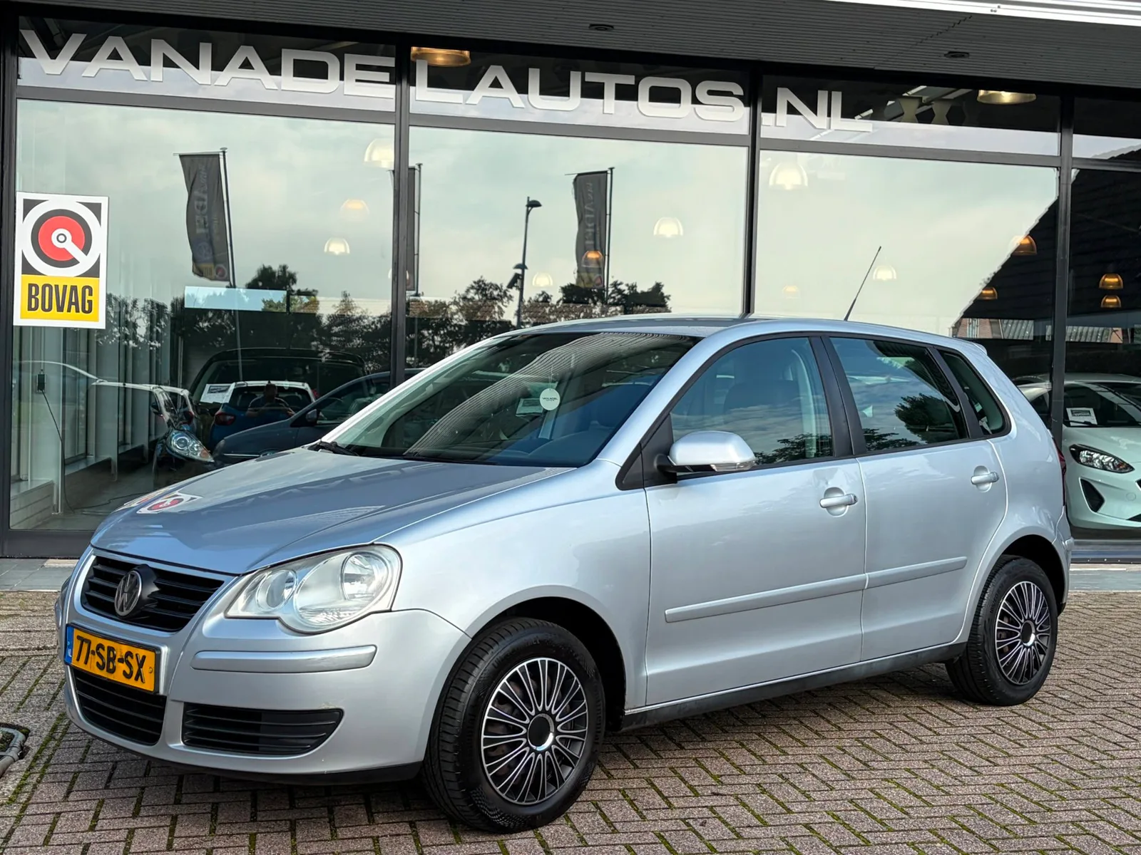 Volkswagen Polo (2005) — foto 1