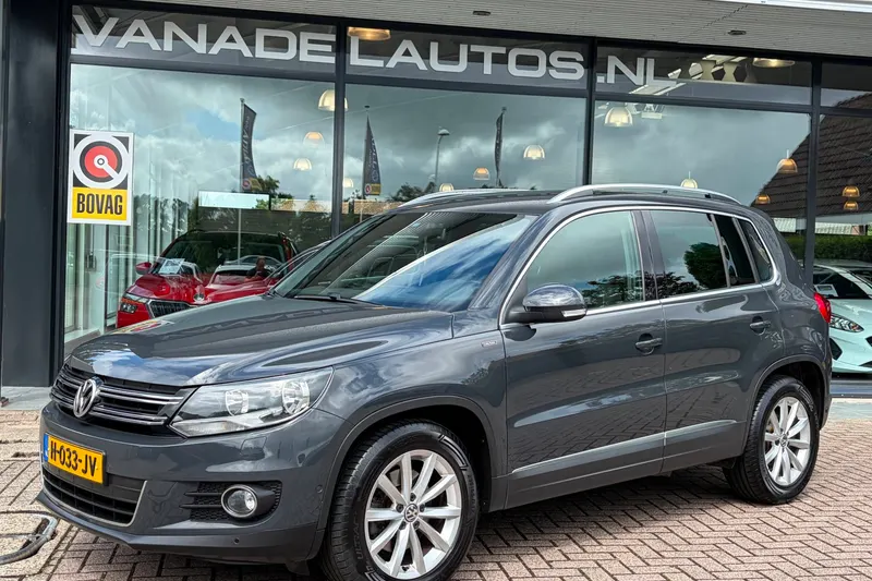 Volkswagen Tiguan (2015)