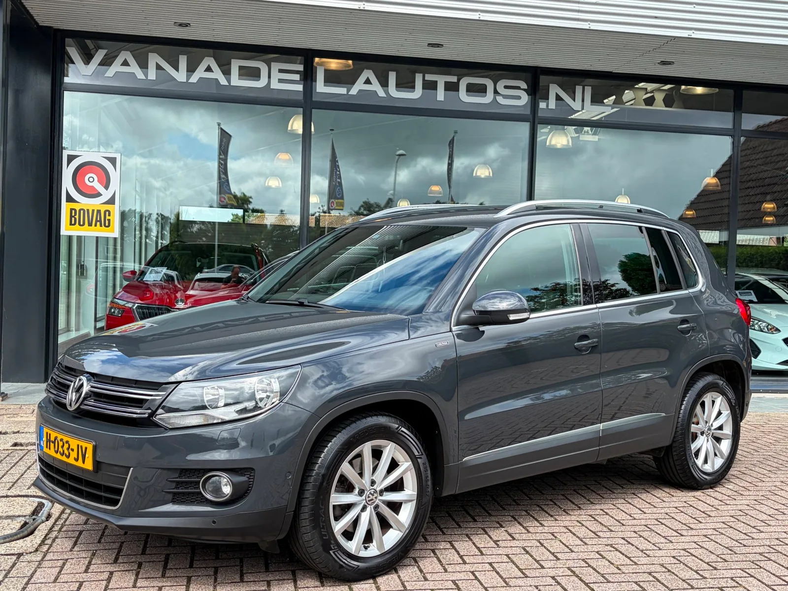 Volkswagen Tiguan (2015) — foto 1