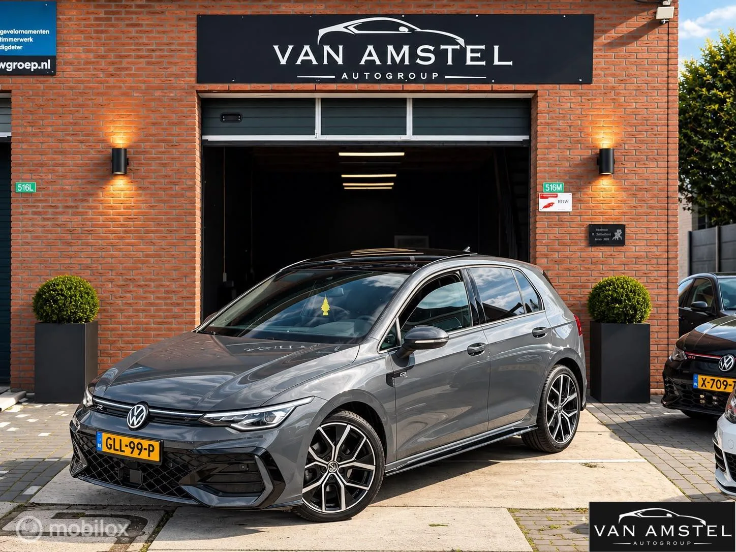 Volkswagen Golf (2024) — foto 1
