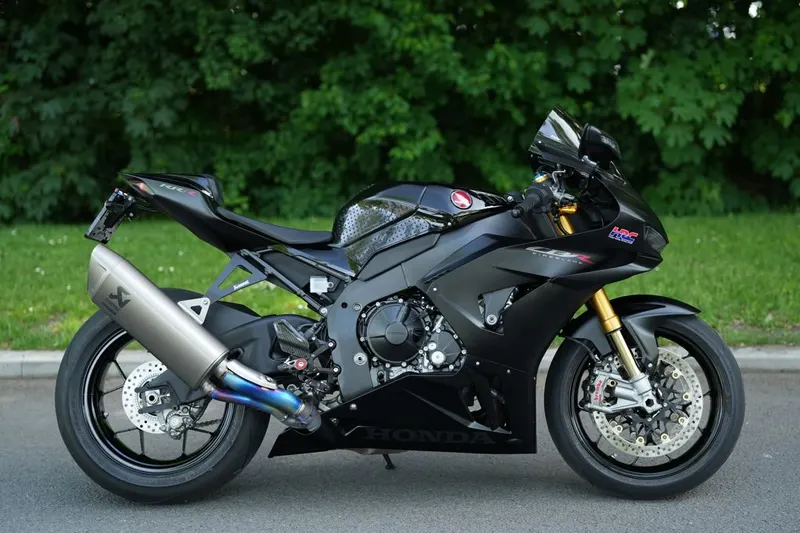 Honda CBR 1000 RR Fireblade (2025)
