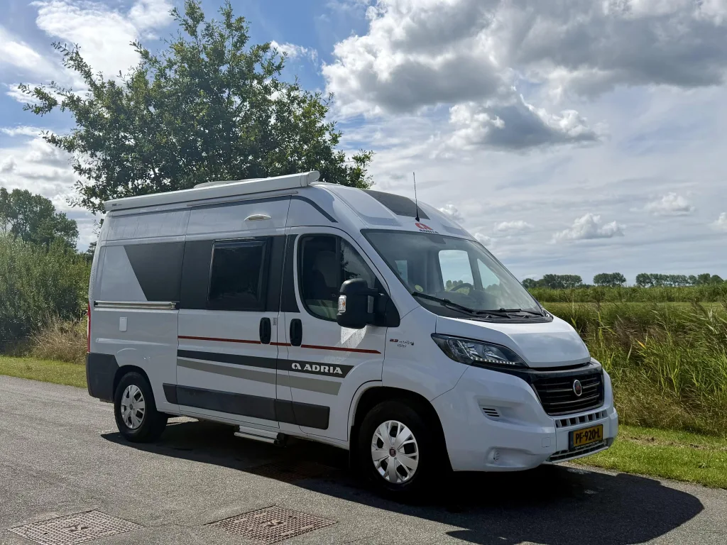 Adria Twin (2017) — foto 1