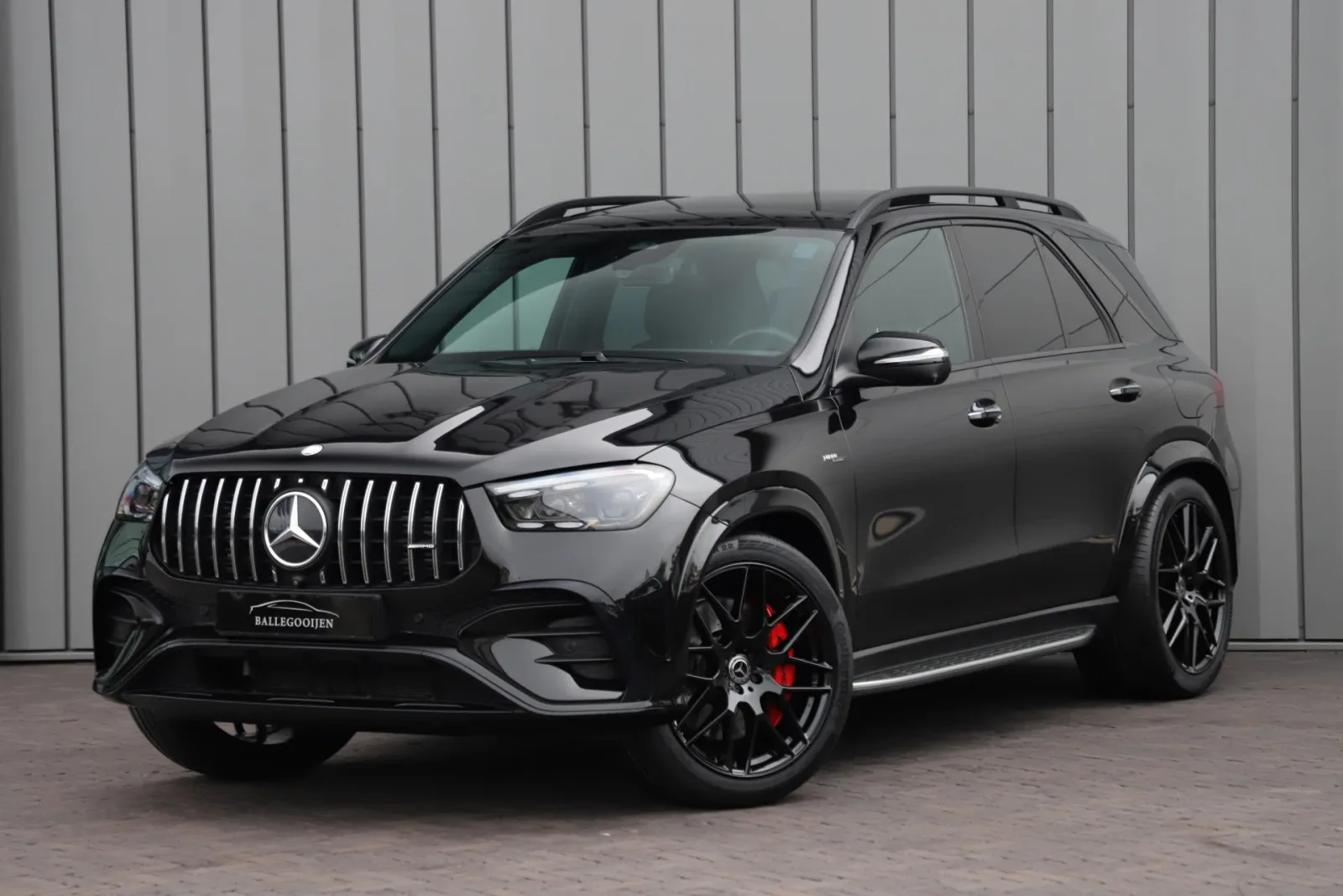 Mercedes-Benz GLE (2025) — foto 1