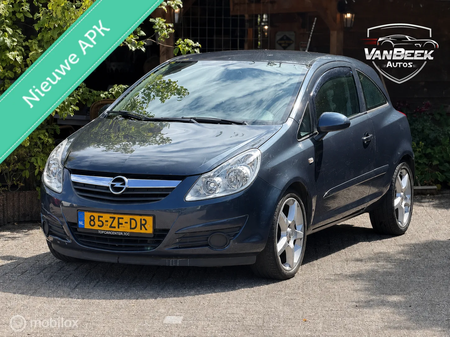 Opel Corsa (2008) — foto 1
