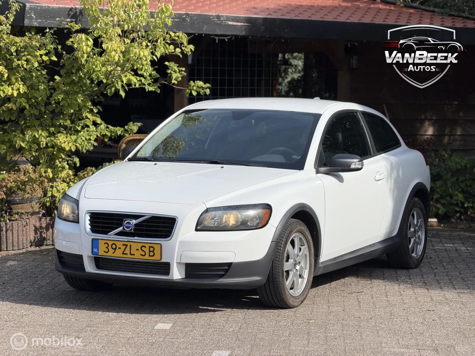 Volvo C30 (2008) — foto 1