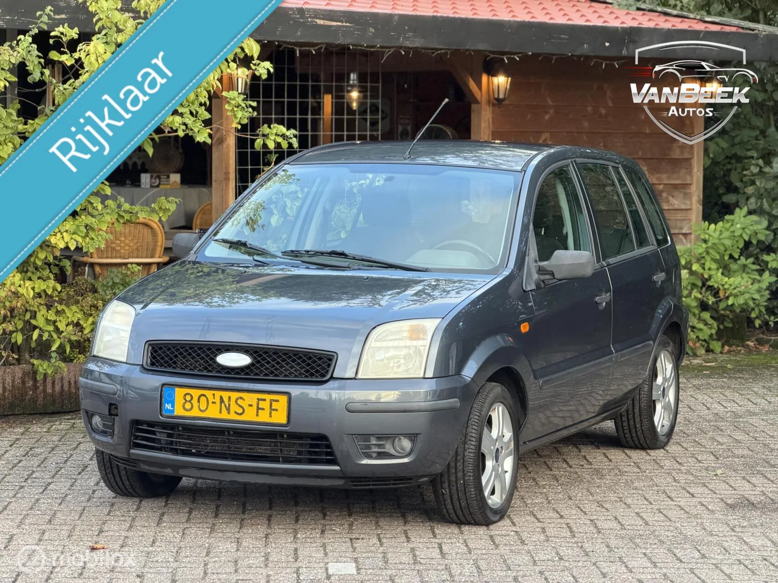 Ford Fusion (2004) — foto 1