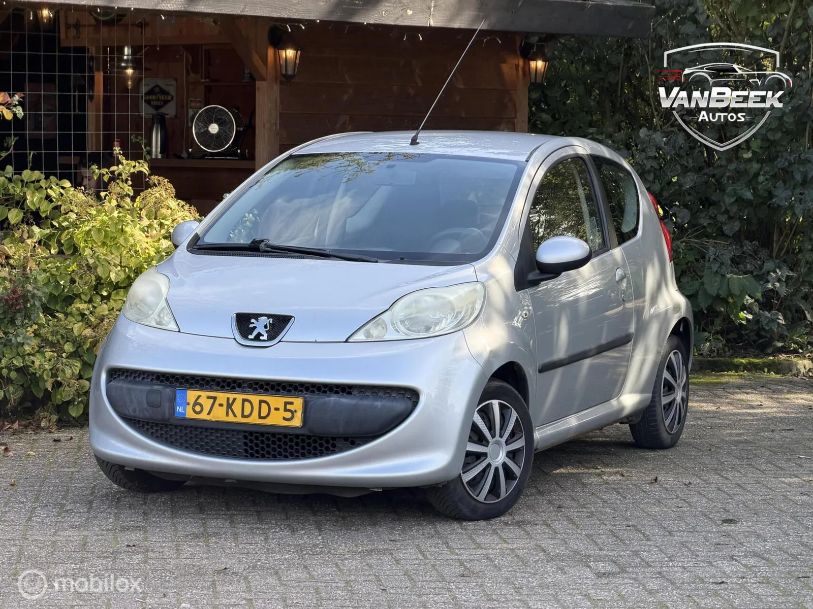 Peugeot 107 (2007) — foto 1