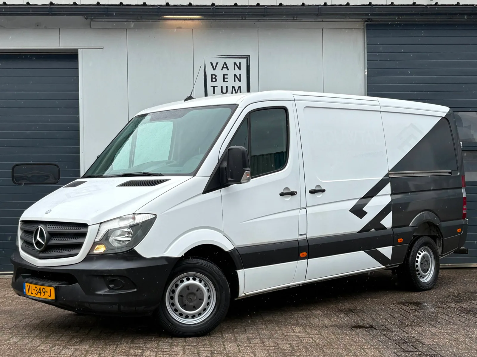 Mercedes-Benz Sprinter (2015) — foto 1