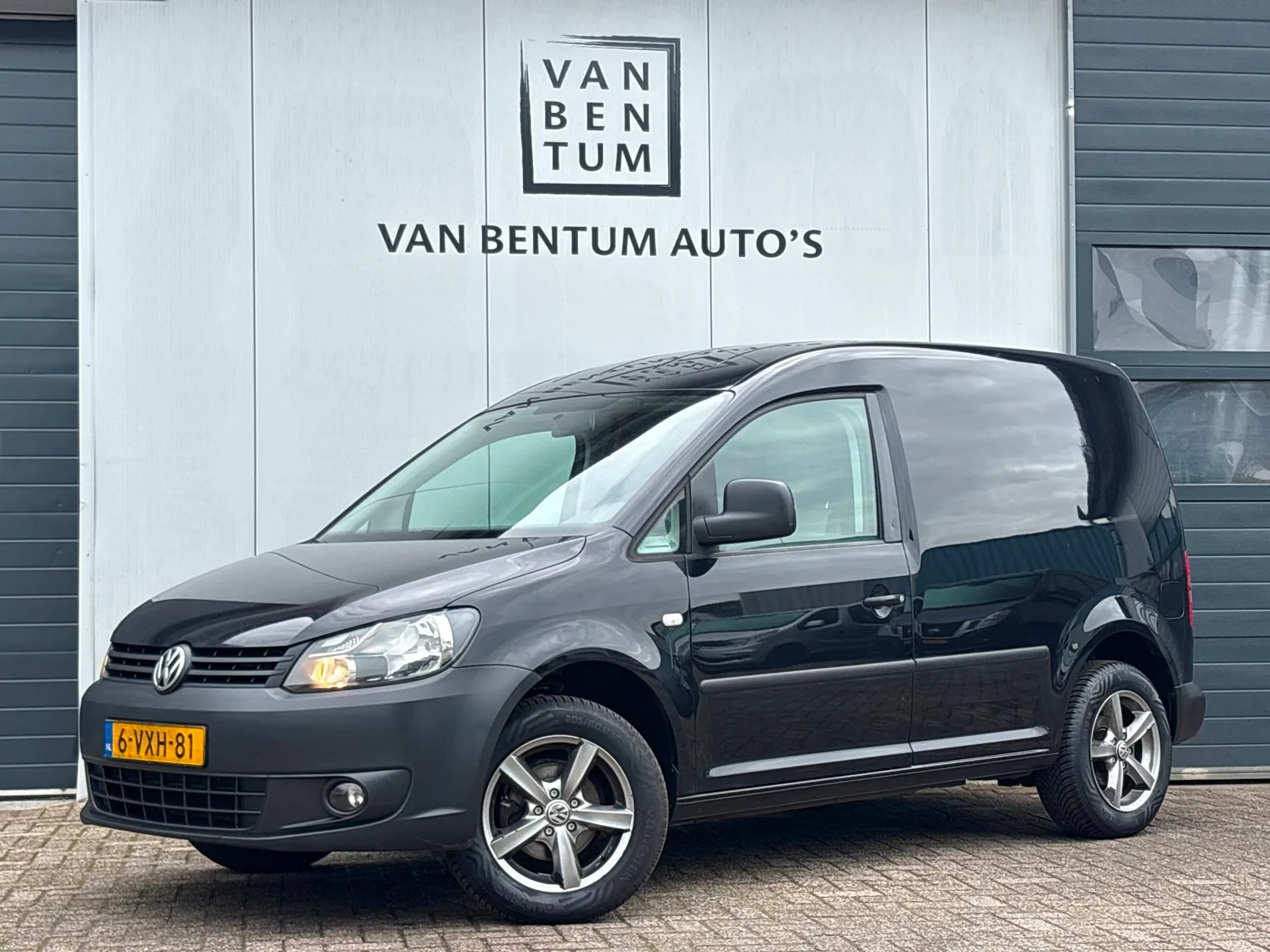 Volkswagen Caddy (2012) — foto 1