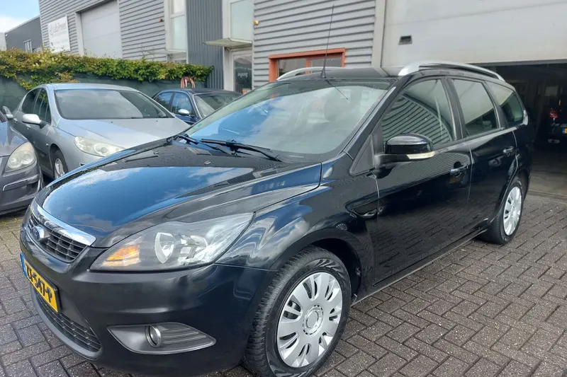 Ford Focus (2010)