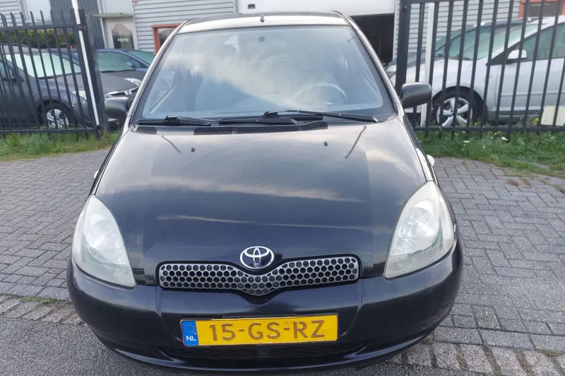 Toyota Yaris (2001)