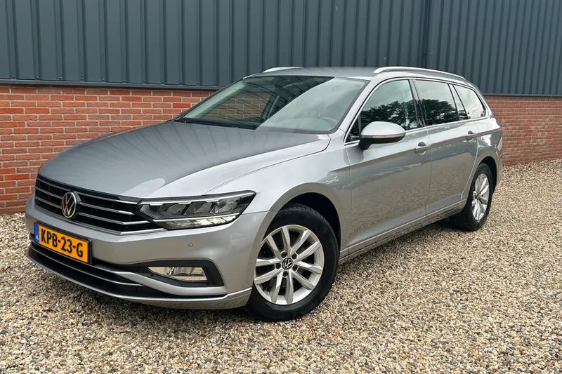 Volkswagen Passat (2022)