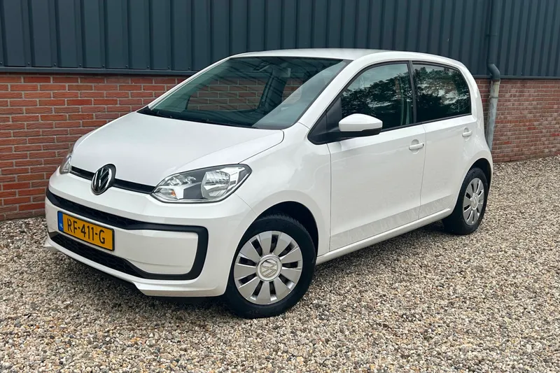 Volkswagen Up! (2017)