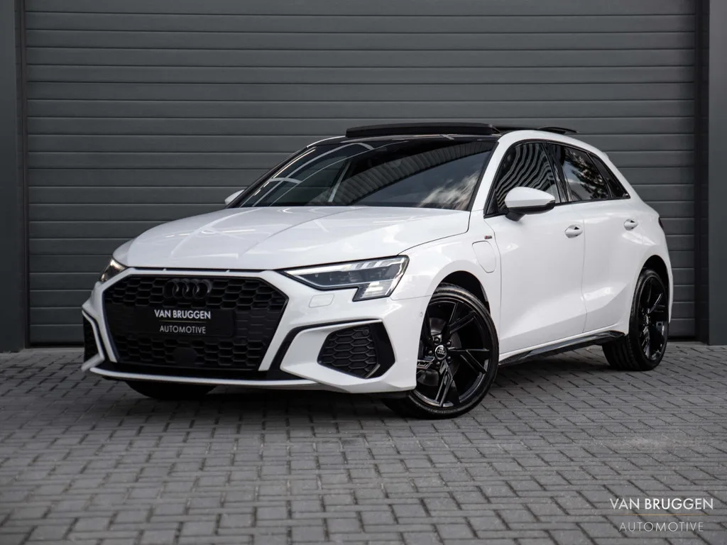 Audi A3 (2022) — foto 1