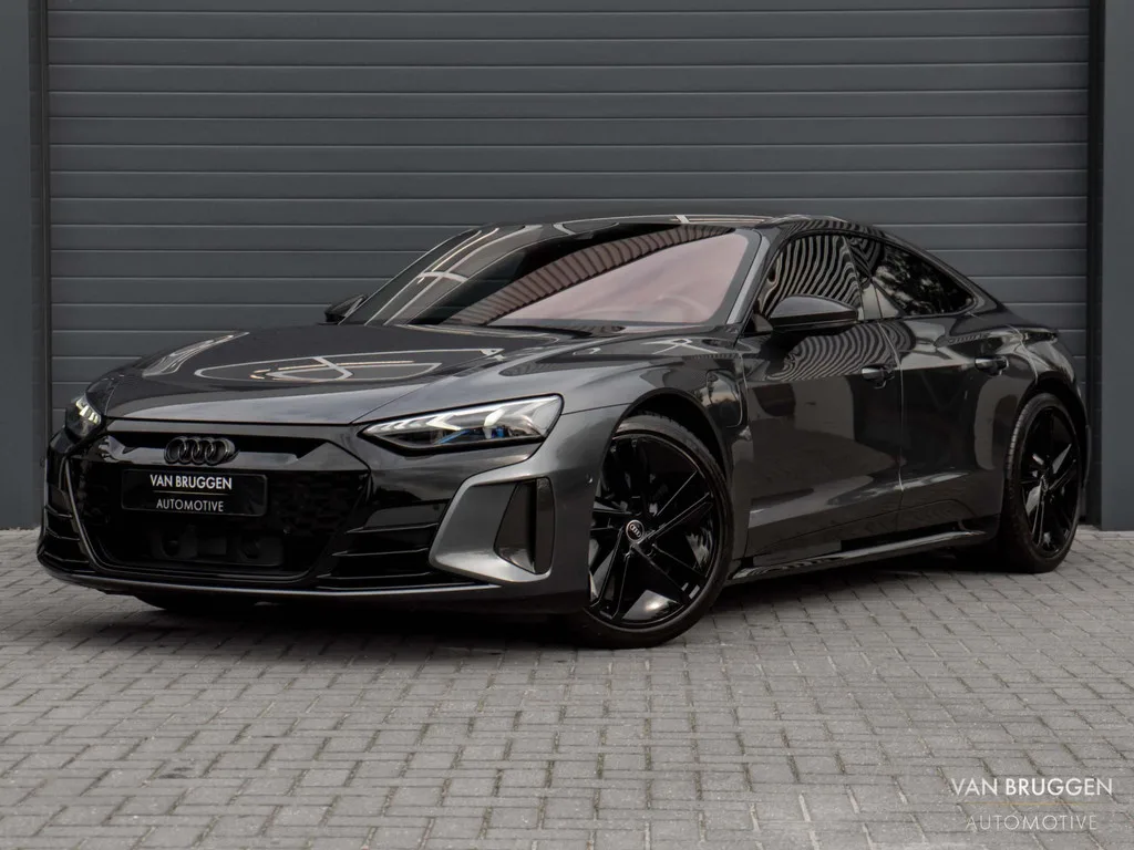 Audi e-tron GT (2023) — foto 1