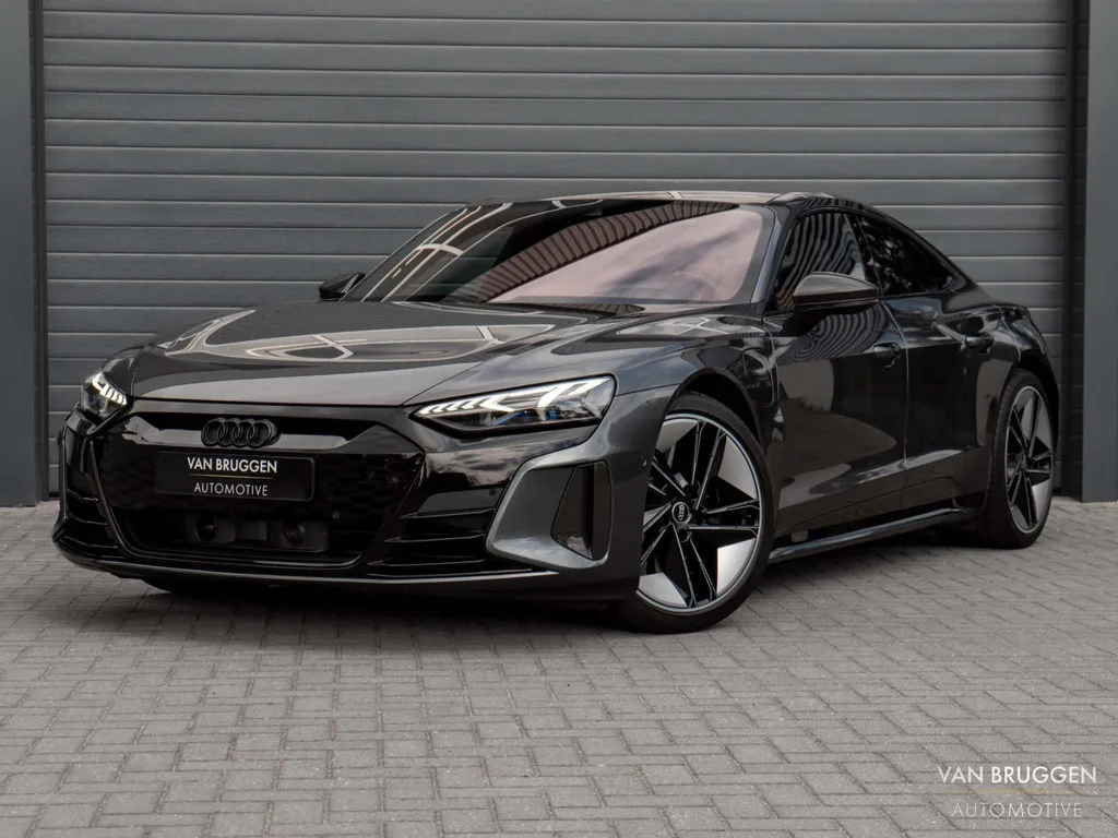 Audi e-tron GT (2023) — foto 1