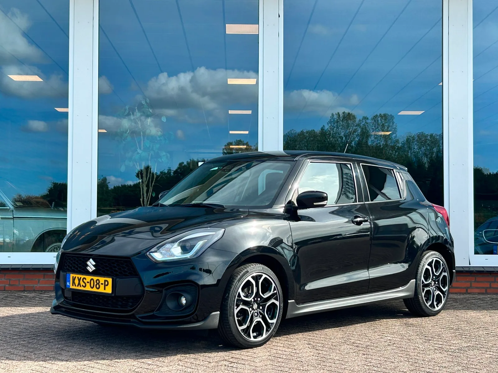 Suzuki Swift (2023) — foto 1