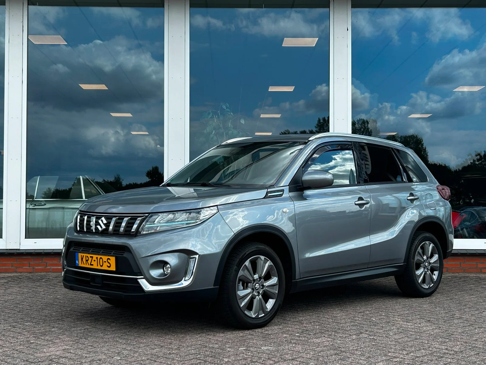 Suzuki Vitara (2023) — foto 1