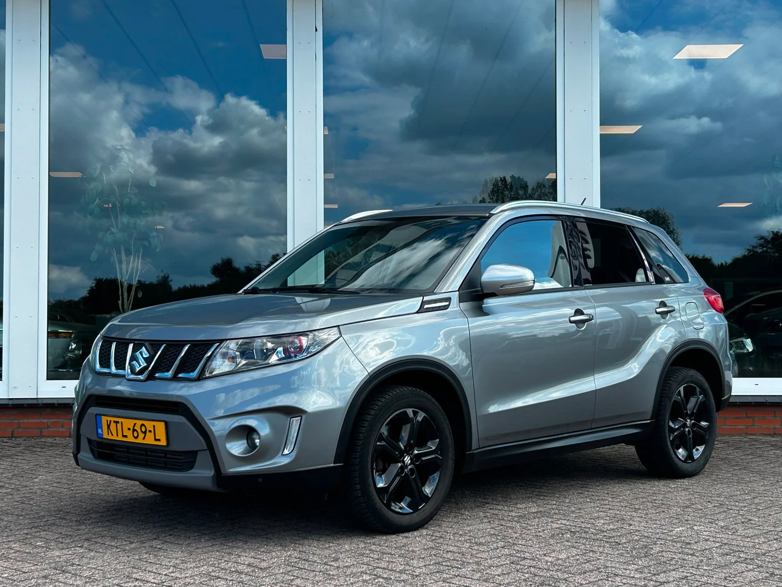 Suzuki Vitara (2017) — foto 1