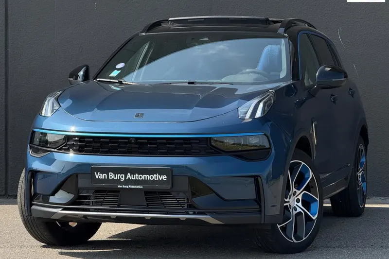 Lynk & Co 01 (2022)