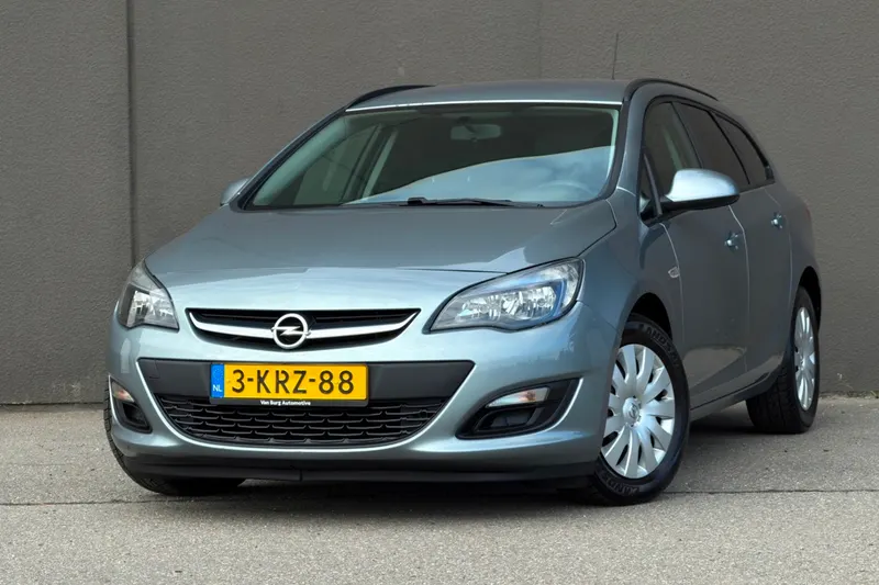 Opel Astra (2013)