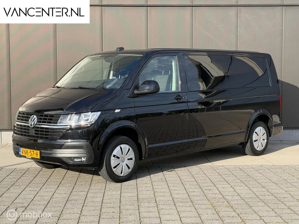 Volkswagen Transporter (2022) — foto 1