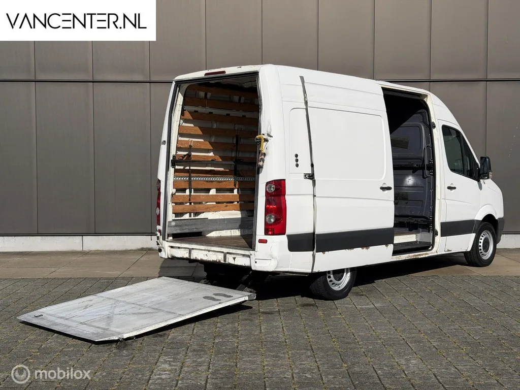 Volkswagen Crafter (2008) — foto 1