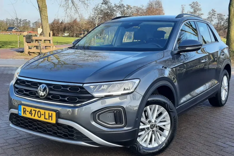 Volkswagen T-Roc (2022)