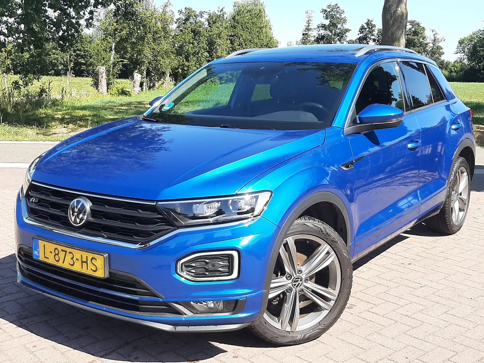 Volkswagen T-Roc (2021) — foto 1