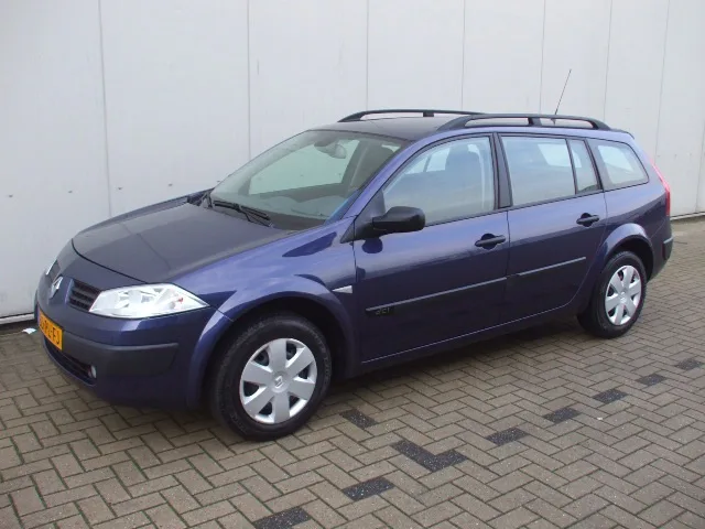 Renault Mégane (2004) — foto 1
