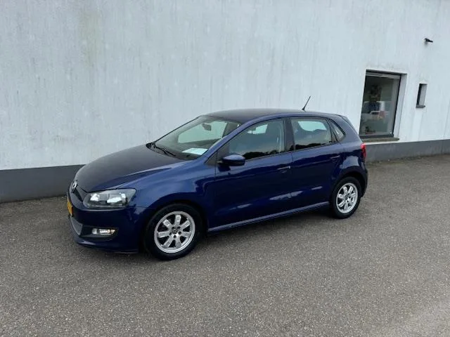 Volkswagen Polo (2010) — foto 1