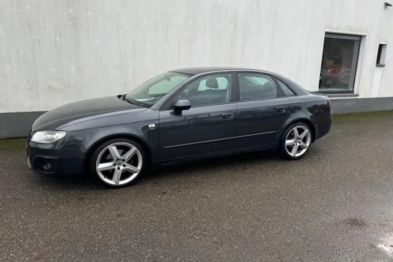 SEAT Exeo (2011)