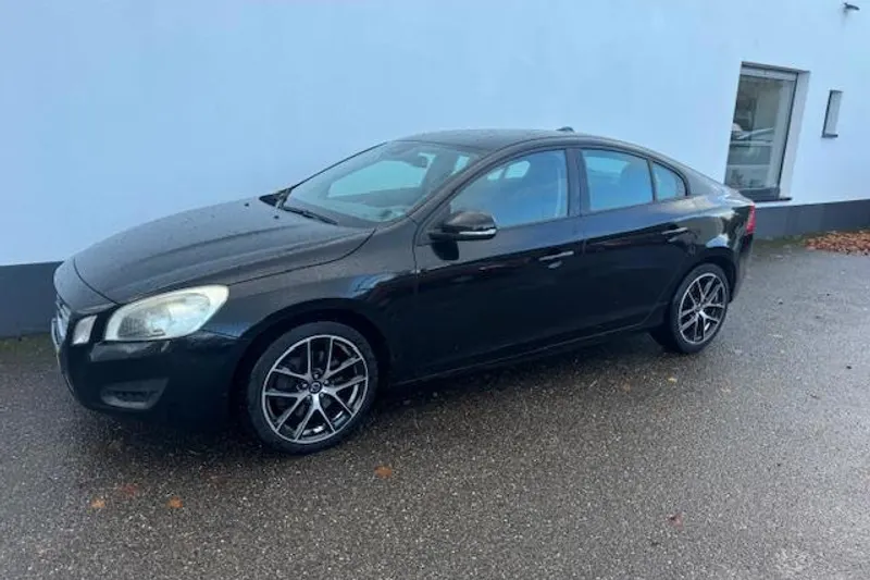 Volvo S60 (2010)