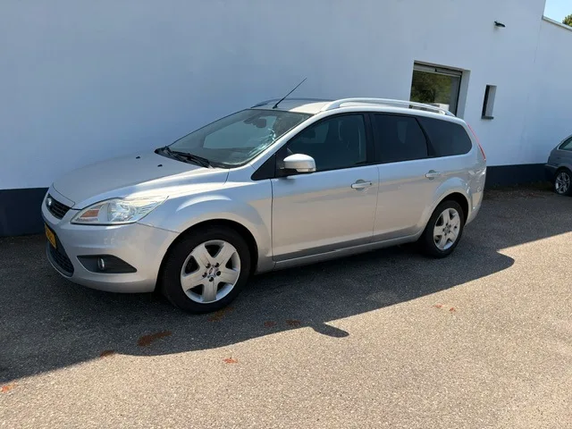 Ford Focus (2008) — foto 1