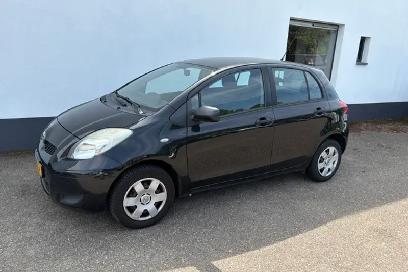 Toyota Yaris (2009)