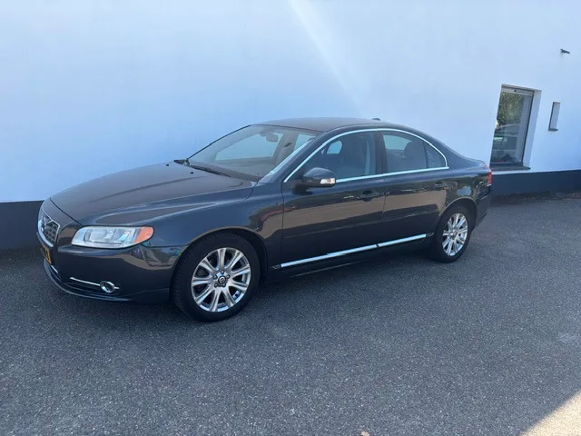 Volvo S80 (2009) — foto 1