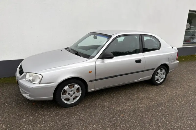 Hyundai Accent (2002)