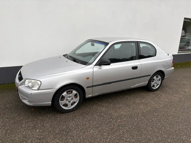 Hyundai Accent (2002) — foto 1