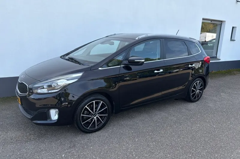 Kia Carens (2015)
