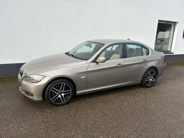 BMW 3-Serie (2010) — foto 1