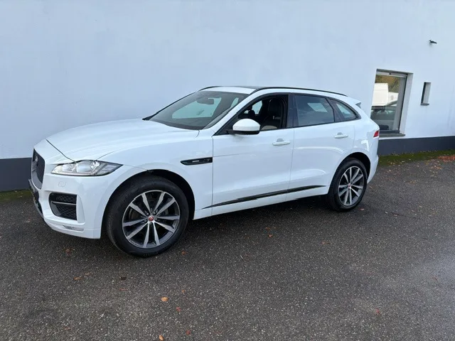 Jaguar F-Pace (2017) — foto 1