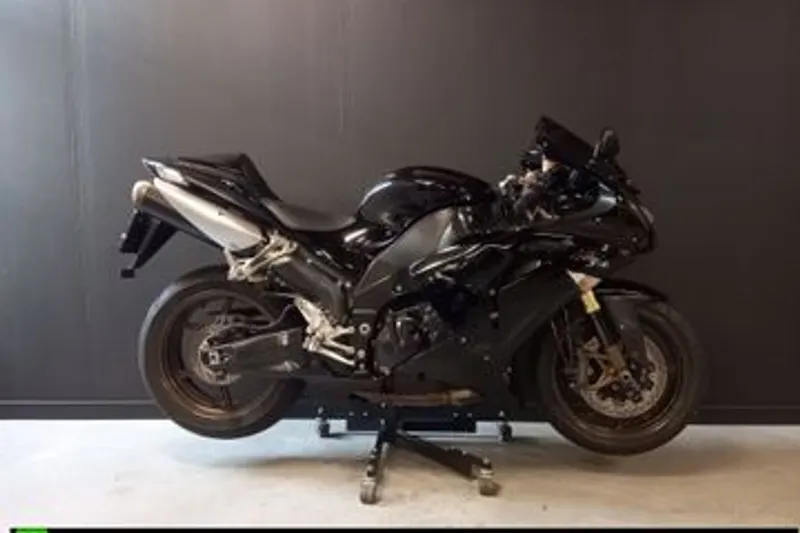 Kawasaki ZX-10R (2006)