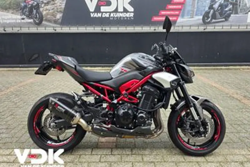 Kawasaki Z900 (2025)