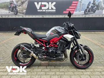 Kawasaki Z900 (2025) — foto 1