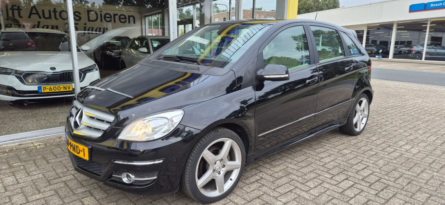 Mercedes-Benz B-Klasse (2011) — foto 1
