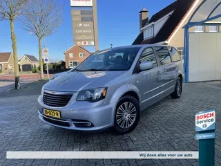 Chrysler Grand Voyager (2014) — foto 1